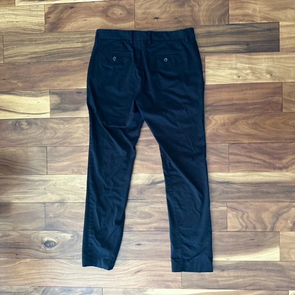 Old Navy Signature Slim Black Pants size 32x32